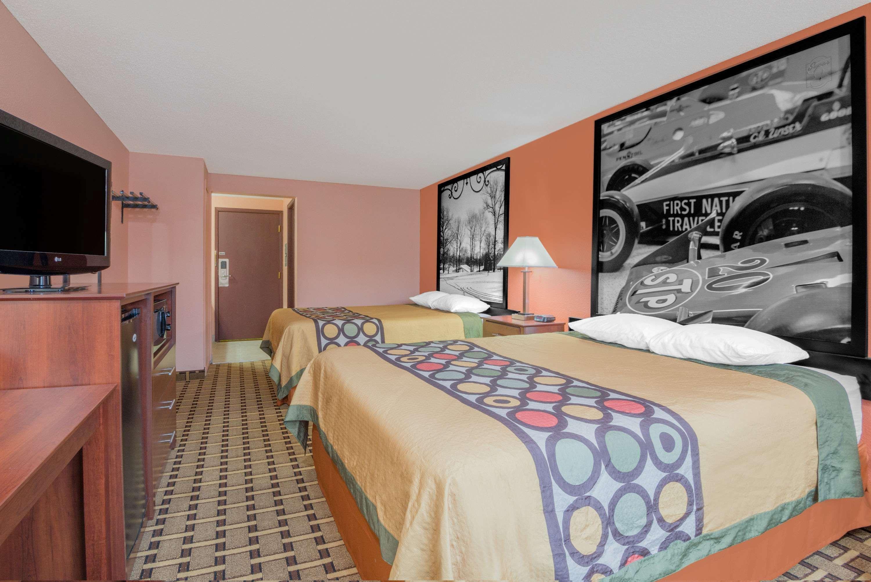 Super 8 By Wyndham Shelbyville Buitenkant foto
