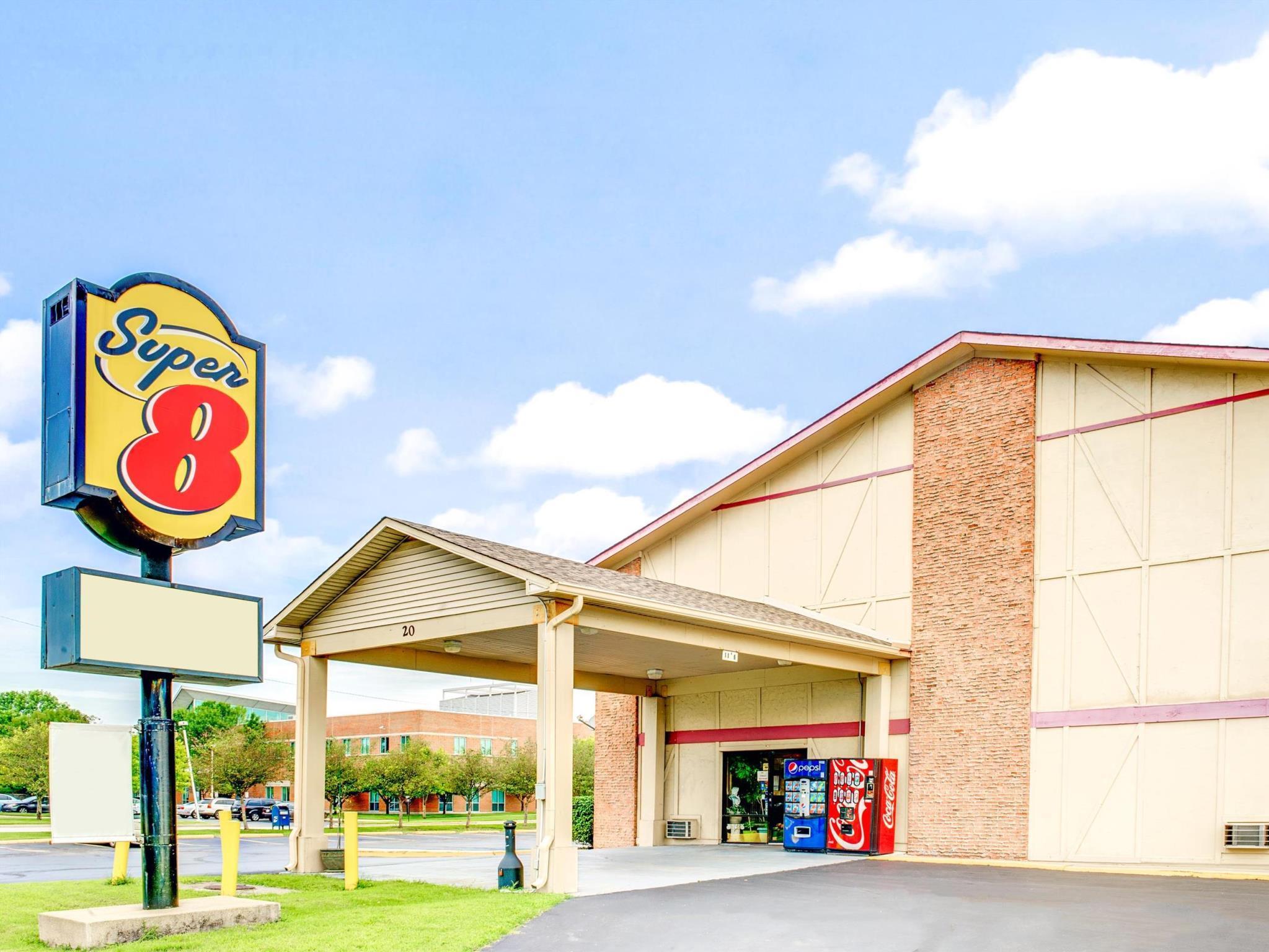 Super 8 By Wyndham Shelbyville Buitenkant foto