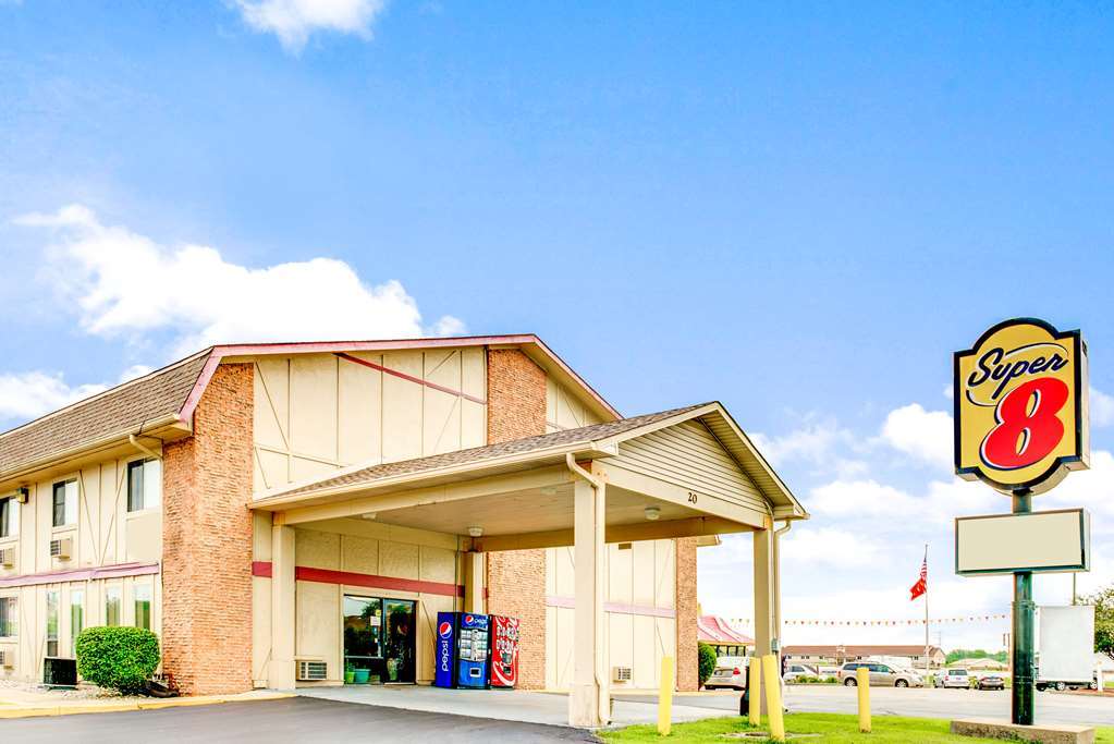 Super 8 By Wyndham Shelbyville Buitenkant foto